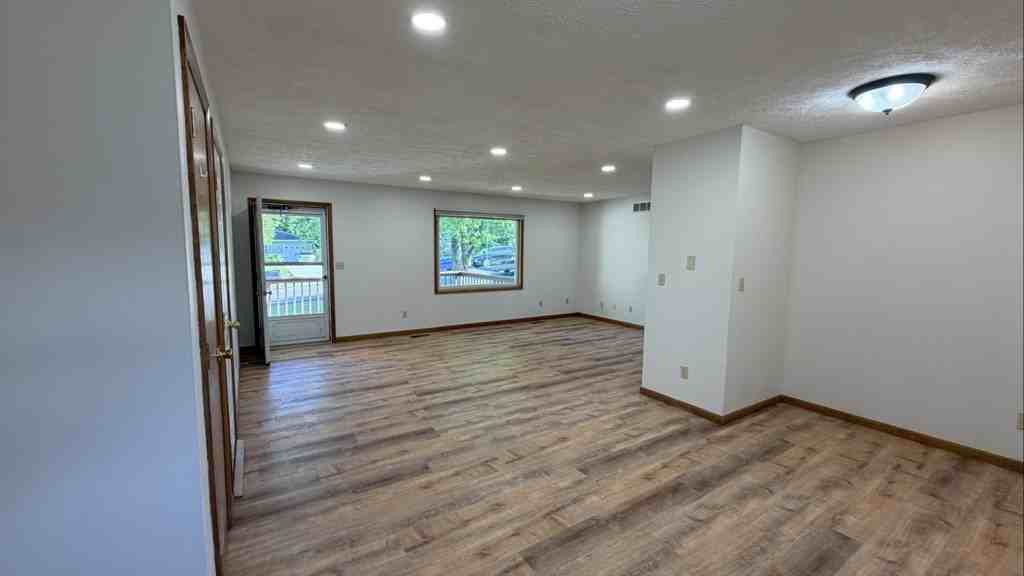 104 Dennis Dr #104B - Photo 2 of 18