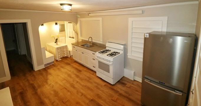 151 S Main St #3 - Photo 3 of 3