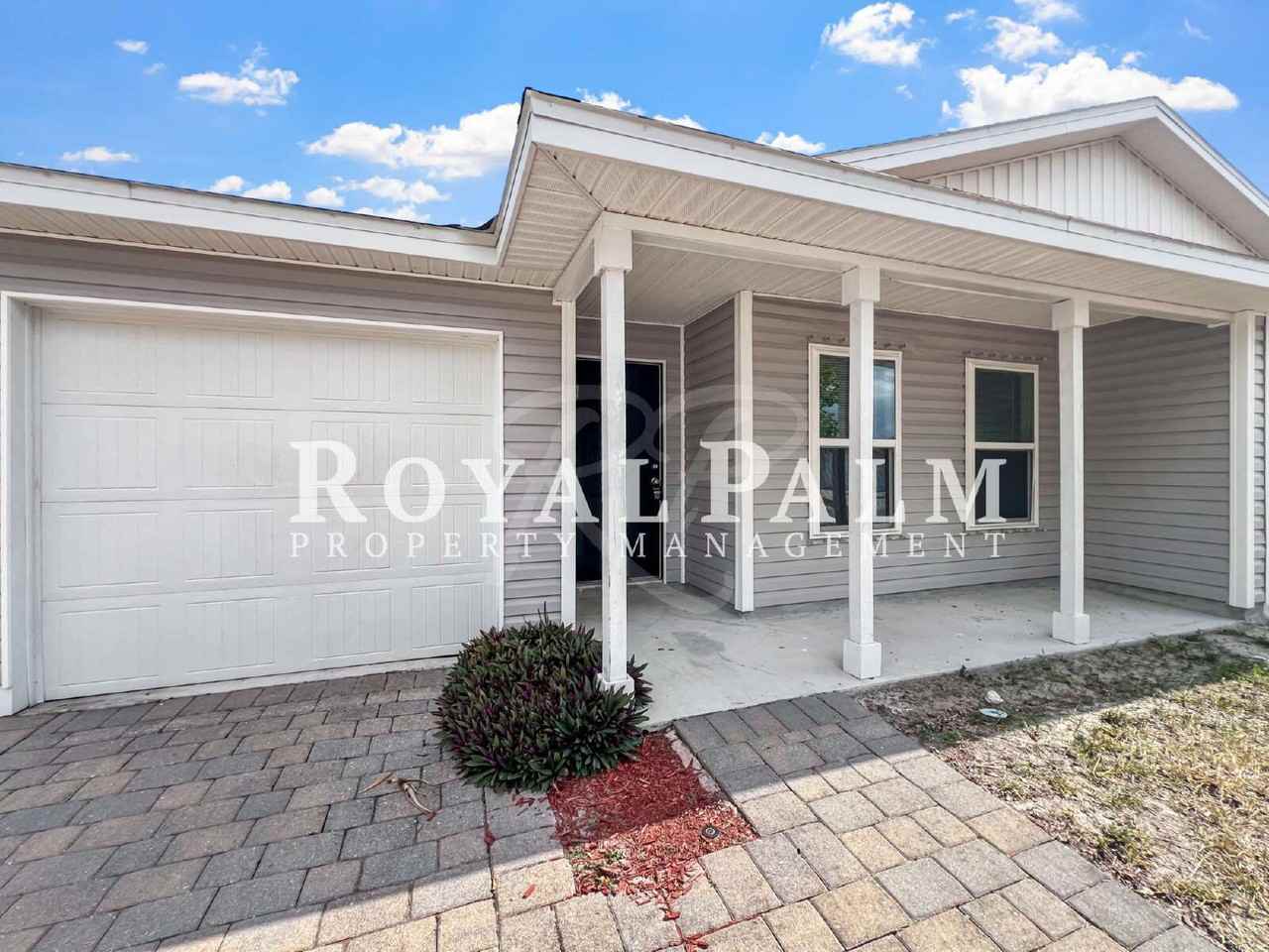 18321 Gibraltar Ln - Photo 2 of 37
