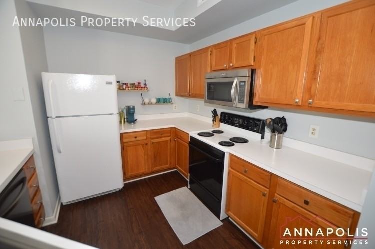 60 Sandstone Ct Apt H - Photo 2 of 23
