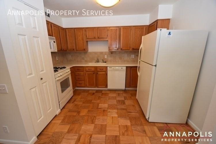 791 Fairview Ave #C - Photo 2 of 24