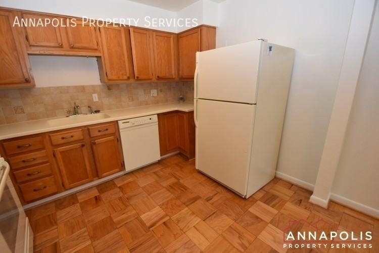 791 Fairview Ave #C - Photo 4 of 24