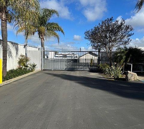 2615 Q St - Photo 2 of 10