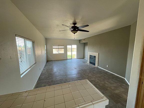 10560 Inyo Ct - Photo 2 of 11