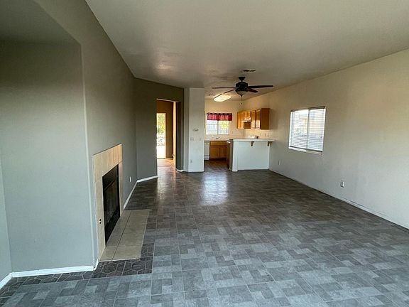 10560 Inyo Ct - Photo 3 of 11