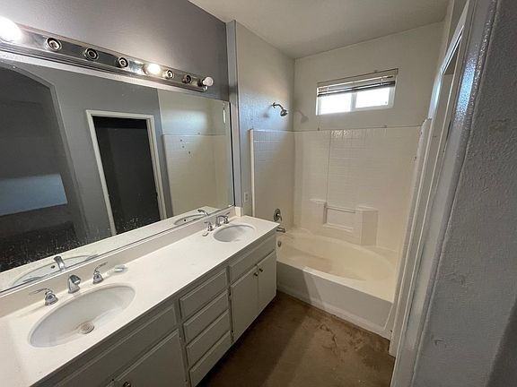 10560 Inyo Ct - Photo 6 of 11