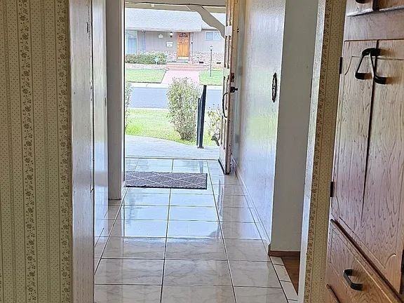 7722 Woodside Dr - Photo 5 of 16