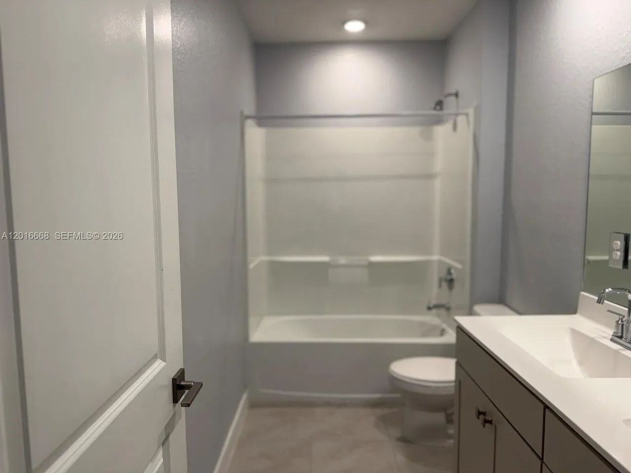 462 Ne 6th Pl - Photo 4 of 13