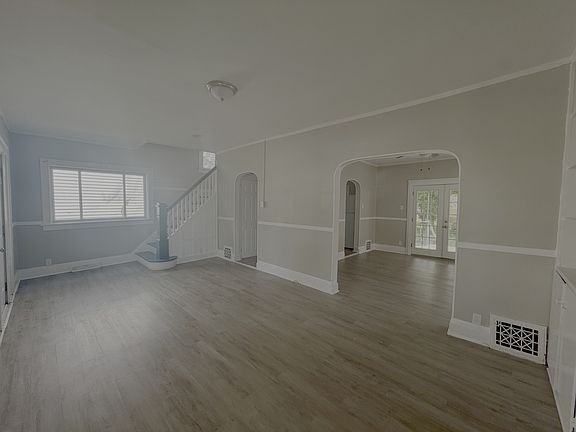 316 E Sheridan Ave - Photo 2 of 7