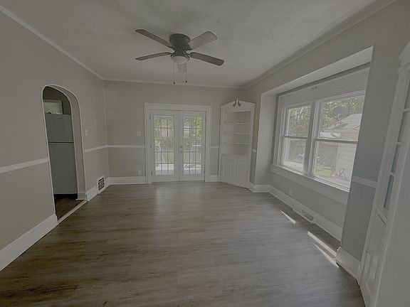 316 E Sheridan Ave - Photo 3 of 7