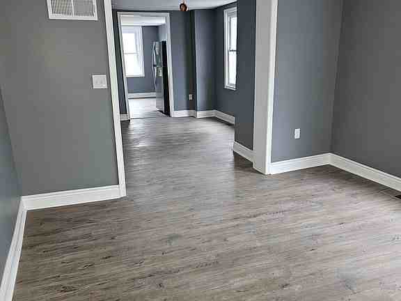 50 Old Lancaster Rd - Photo 4 of 10