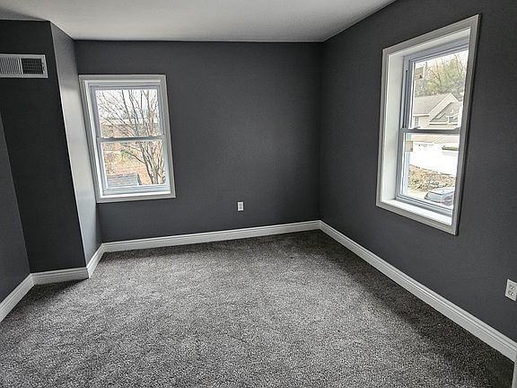 50 Old Lancaster Rd - Photo 6 of 10