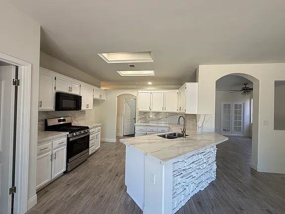 8412 Lighthouse Dr - Photo 6 of 15