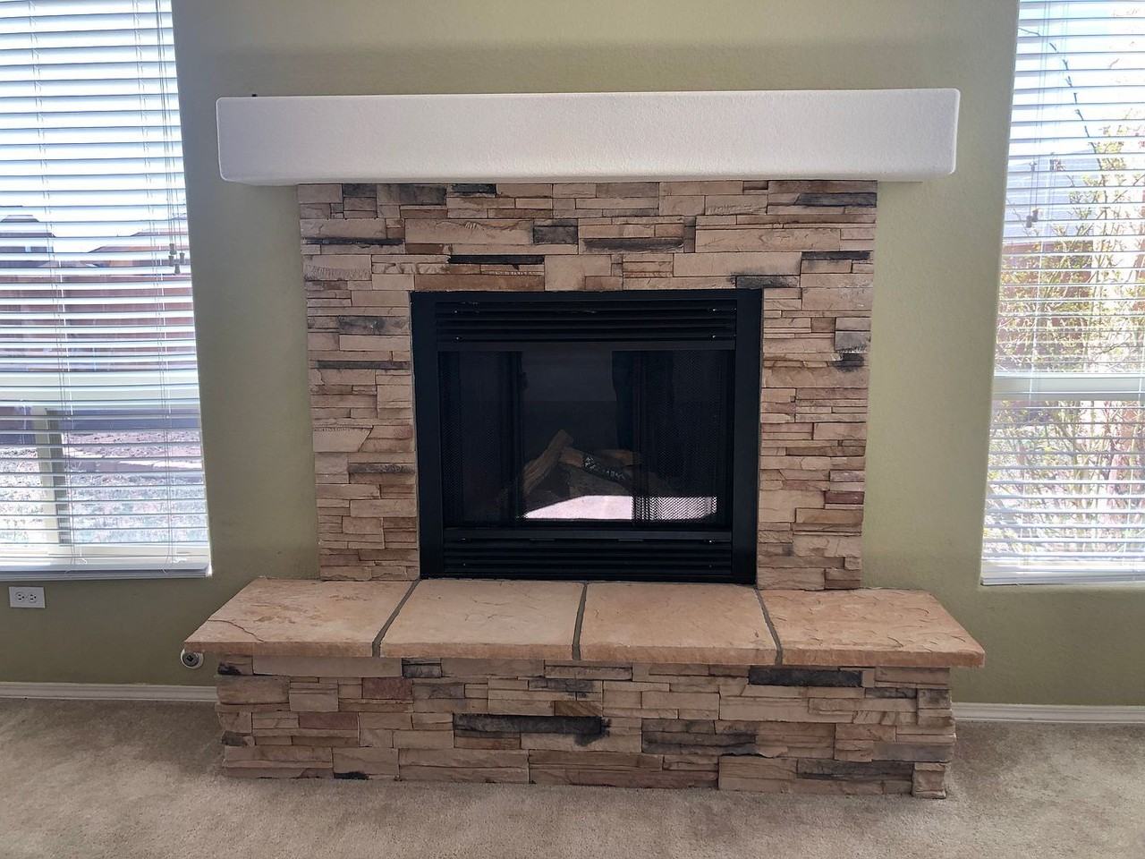 3407 Joshua Tree Dr Ne - Photo 4 of 12