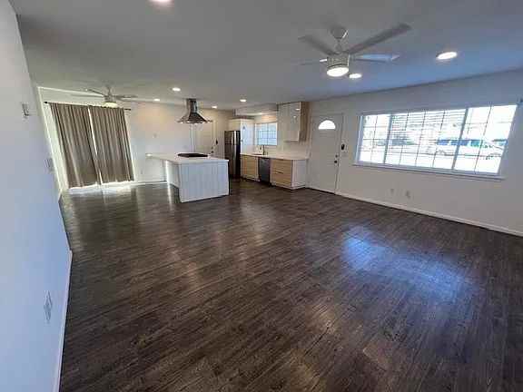 5369 Mariposa Ave - Photo 2 of 21
