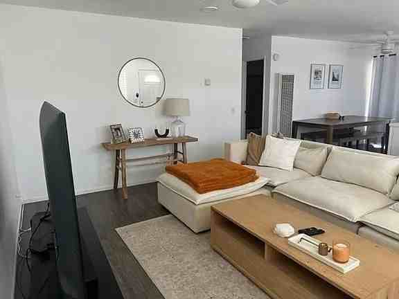 5369 Mariposa Ave - Photo 7 of 21