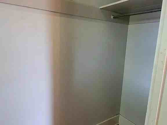 901 S Broadway St - Photo 3 of 27