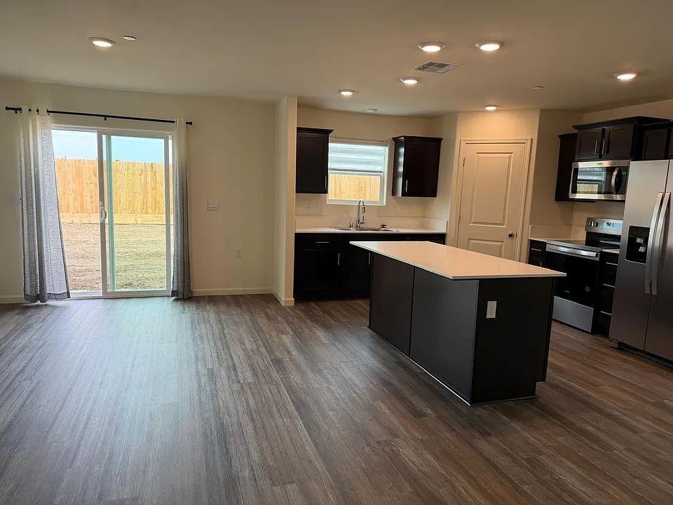 632 Skyler Ln - Photo 4 of 22