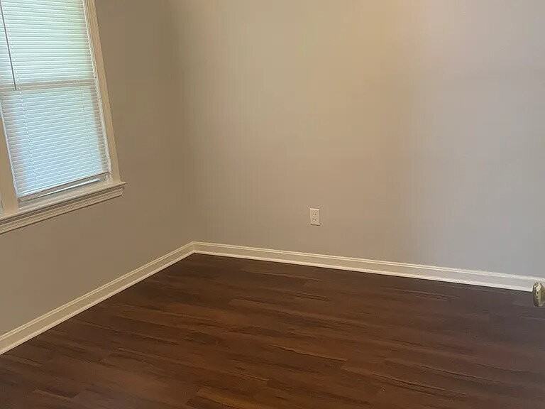 1241 Orchard Heights Dr - Photo 6 of 13