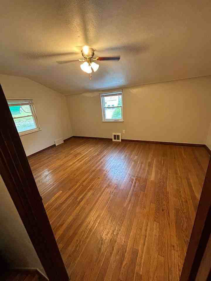 3819 Delco Rd - Photo 7 of 12