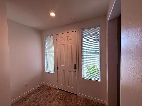 8914 Danica Ct - Photo 3 of 17