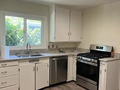 320 Lomitas Ln - Photo 2 of 10