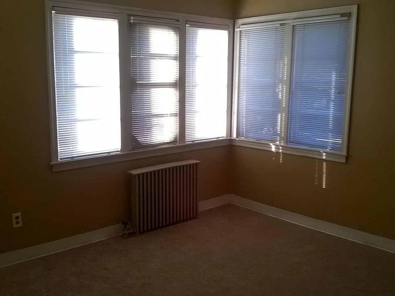 15 Weymouth Rd - Photo 3 of 9