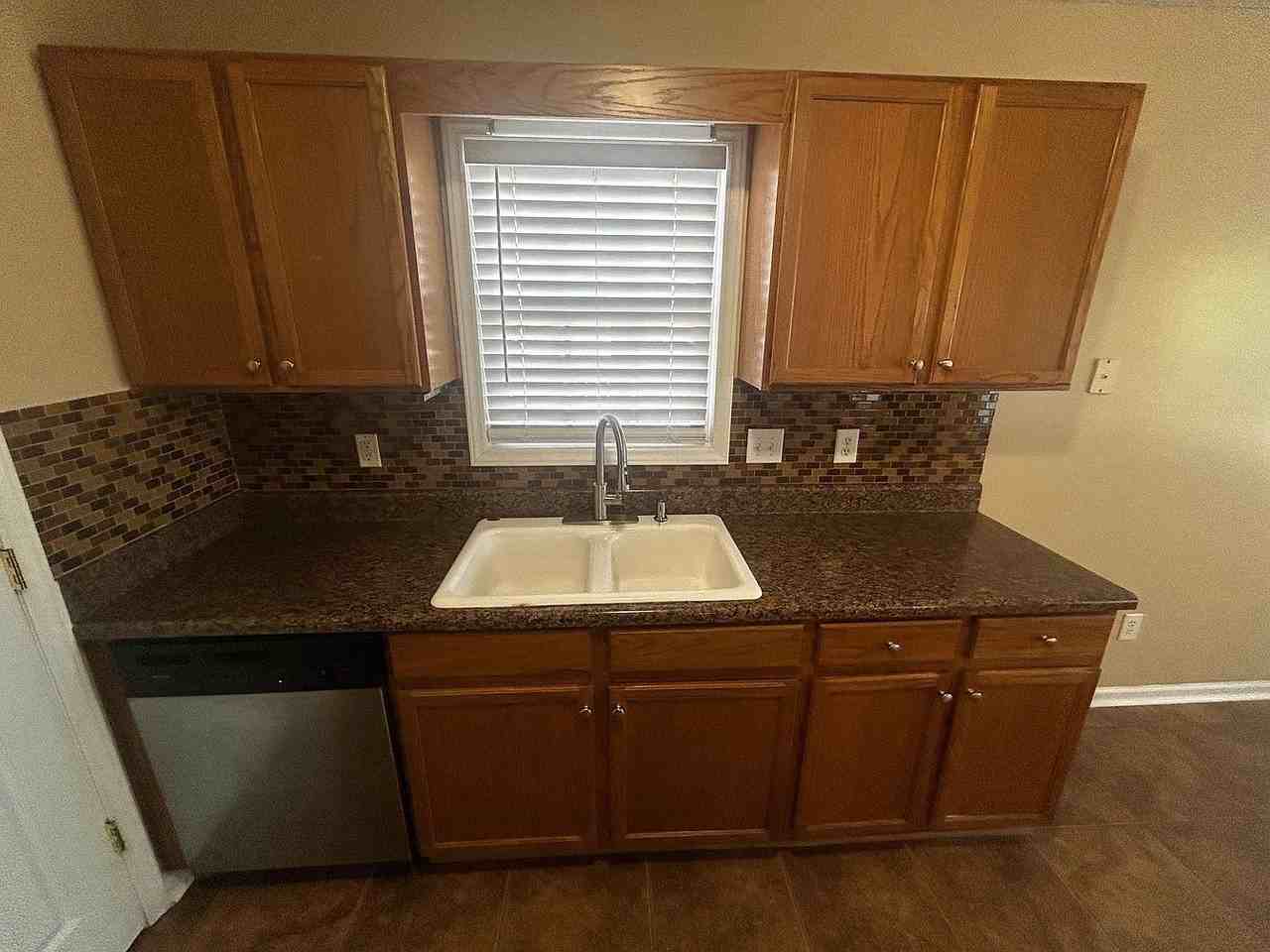 3116 Winesap Rd - Photo 5 of 16
