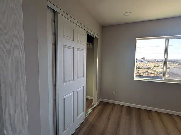 8160 Oleander Ave - Photo 4 of 19