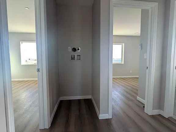 8160 Oleander Ave - Photo 7 of 19