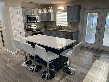 606 N Glen Ave - Photo 2 of 13