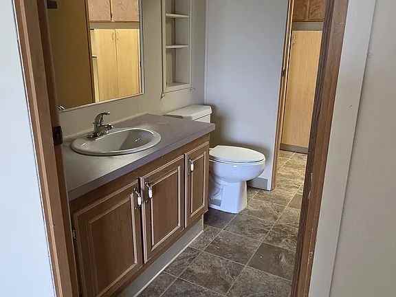 2380 Molalla Rd - Photo 4 of 22