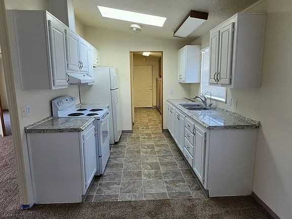 2380 Molalla Rd - Photo 5 of 22