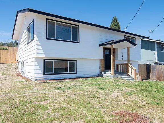148 S Rogers St - Photo 5 of 35