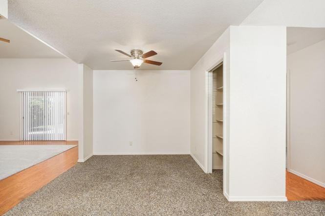 392 W Magill Ave - Photo 4 of 11