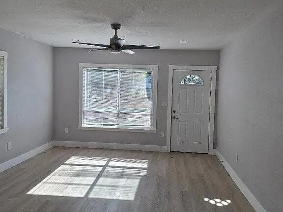 4011 46th St - Photo 3 of 16