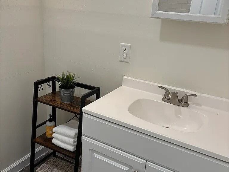 6668 Oak Hill Dr - Photo 6 of 11