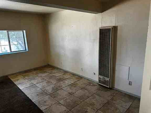 44110 Carolside Ave - Photo 2 of 18