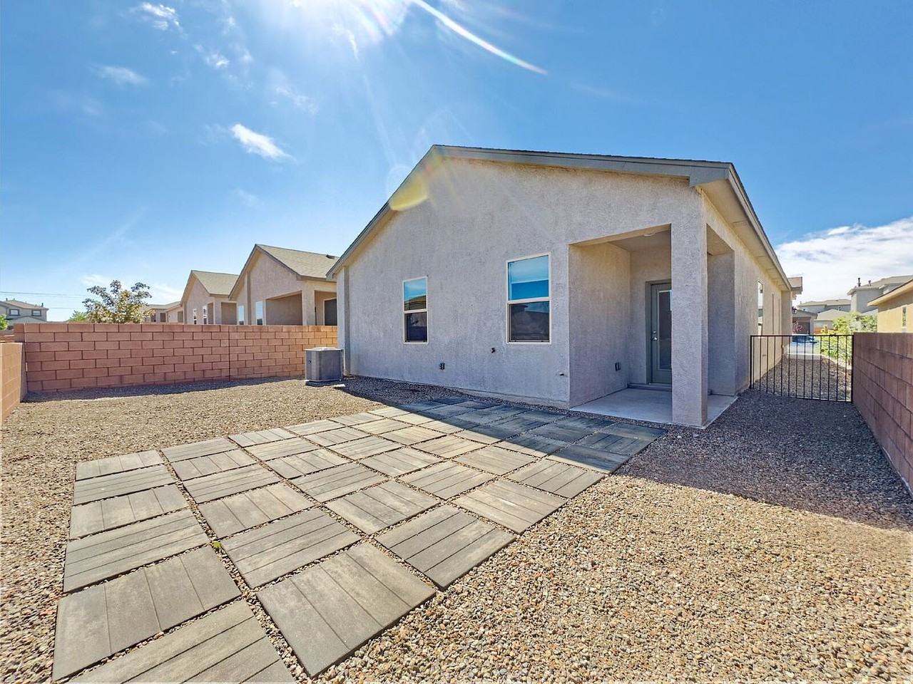4827 Sandia Peak Rd Ne - Photo 3 of 26