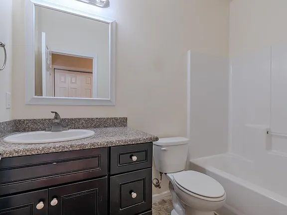 855 Tannin Dr - Photo 4 of 11