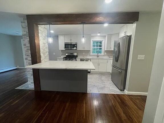 72 Randall Shea Dr - Photo 3 of 11