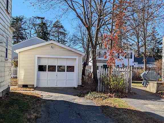 60 Putnam Park - Photo 3 of 15