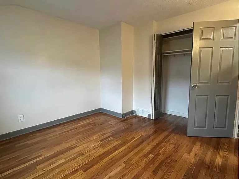 350 Lasalle St - Photo 2 of 13