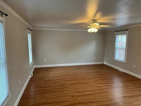 267 Maple St - Photo 3 of 25