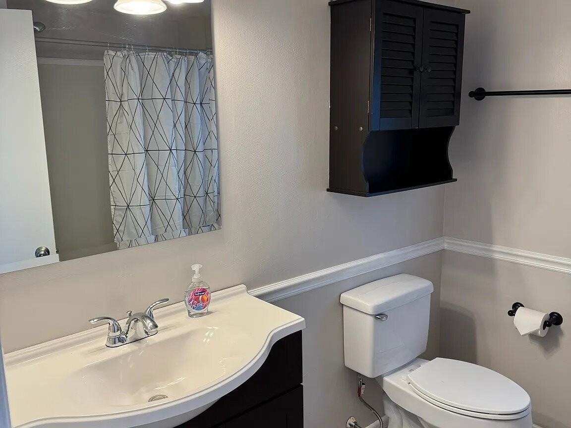 267 Maple St - Photo 7 of 25