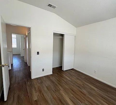 11446 Golden St - Photo 3 of 19