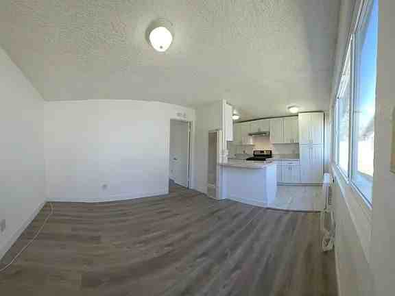 958 N Crescent Ave - Photo 3 of 15