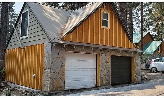 13341 Moraine Rd - Photo 2 of 12
