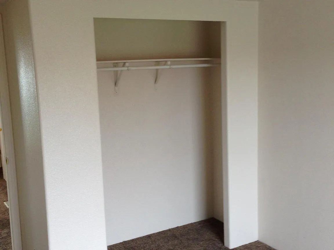 3147 Nw 11th Ave - Photo 3 of 22