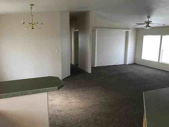 3147 Nw 11th Ave - Photo 5 of 22